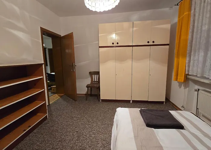 Orzeszkowa * פז'יז'וביצה